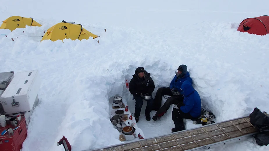 Snow dugout for the kitchen.