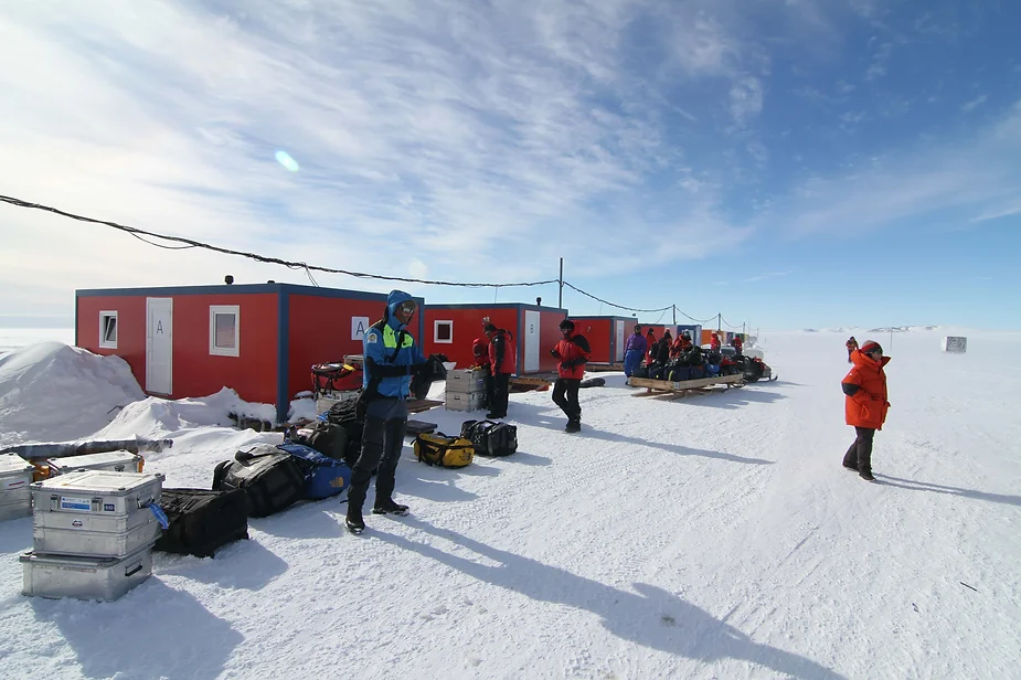 Runway on the snow at Novo.